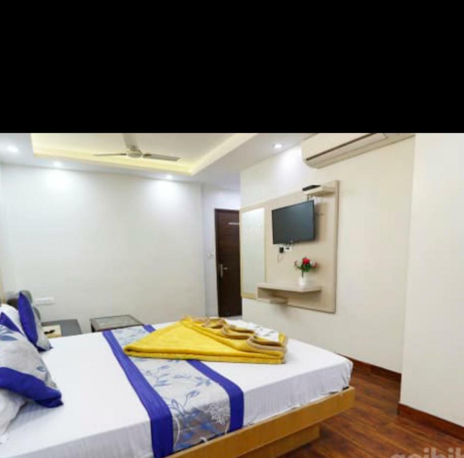 Hotel Le Mem Delhi  Exteriör bild